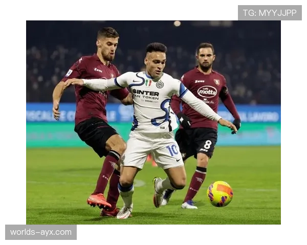 萨勒尼塔纳0-3不敌国际米兰，提前五轮降入意乙，劳塔罗传射建功